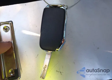 2019 Kia Forte Lxs z USA, uszkodzony, nr VIN 3KPF24AD8KE081756